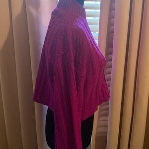 Fuchsia Fashion Nova cable knit turtleneck sweater. Women’s size small.